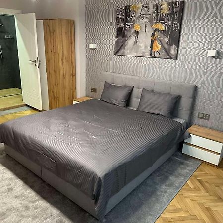 Lux Apartments Top Center Софія Екстер'єр фото