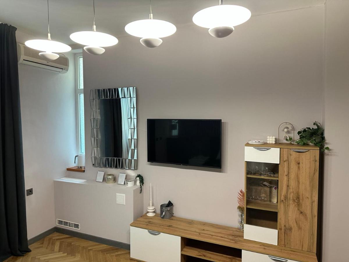 Lux Apartments Top Center Софія Екстер'єр фото