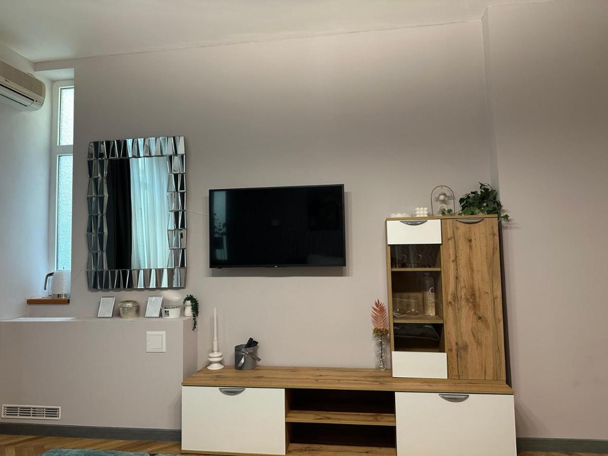 Lux Apartments Top Center Софія Екстер'єр фото